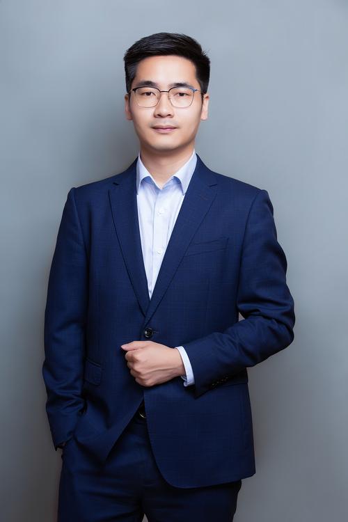 马彩华 视觉与舞美负责人